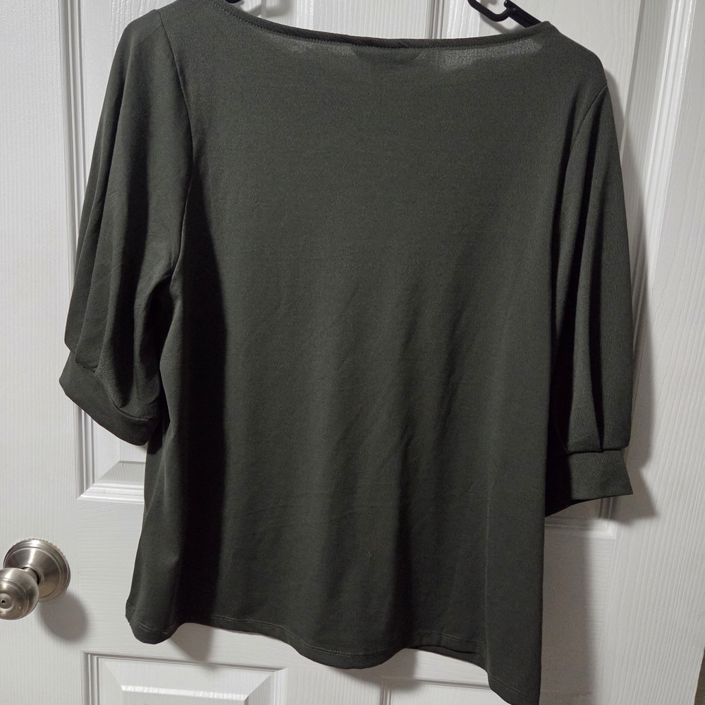 H&M Green Top - Picture 3 of 3